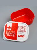 красный