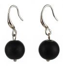черный
