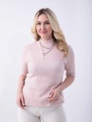 розовый