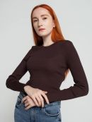 темно-коричневый