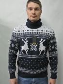 синий