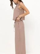 бежевый