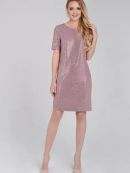 розовый