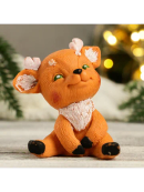 коричневый