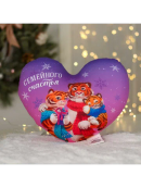 розовый