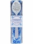 серебристый