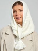 белый
