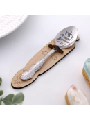 серебристый